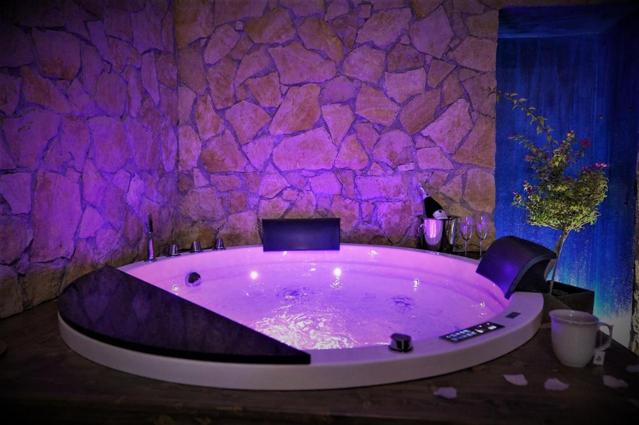 Spa Room Sicilia - Intera Casa Con Spa Privata Jacuzzi Sauna Bagno Di Vapore Ad Uso Illimitato Rosolini Eksteriør bilde