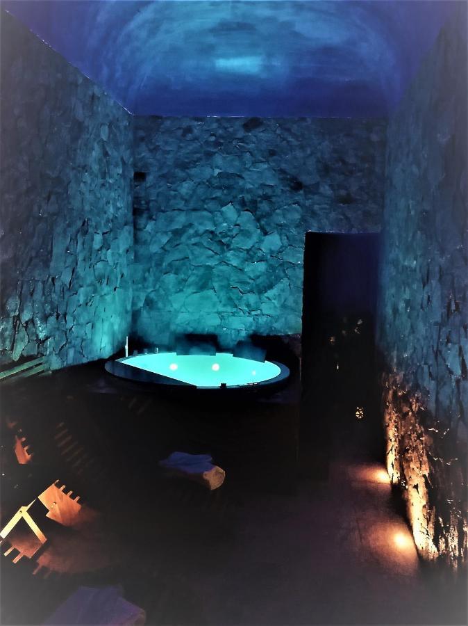 Spa Room Sicilia - Intera Casa Con Spa Privata Jacuzzi Sauna Bagno Di Vapore Ad Uso Illimitato Rosolini Eksteriør bilde