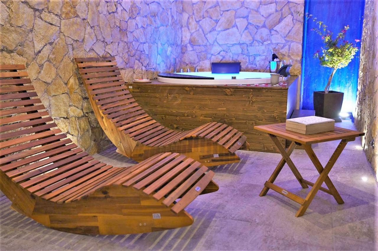 Spa Room Sicilia - Intera Casa Con Spa Privata Jacuzzi Sauna Bagno Di Vapore Ad Uso Illimitato Rosolini Eksteriør bilde